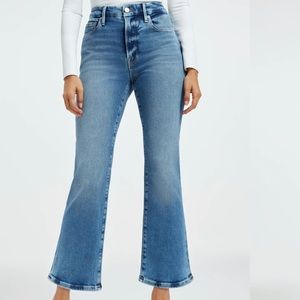 Nwt Good American good legs cropped bootleg jeans.